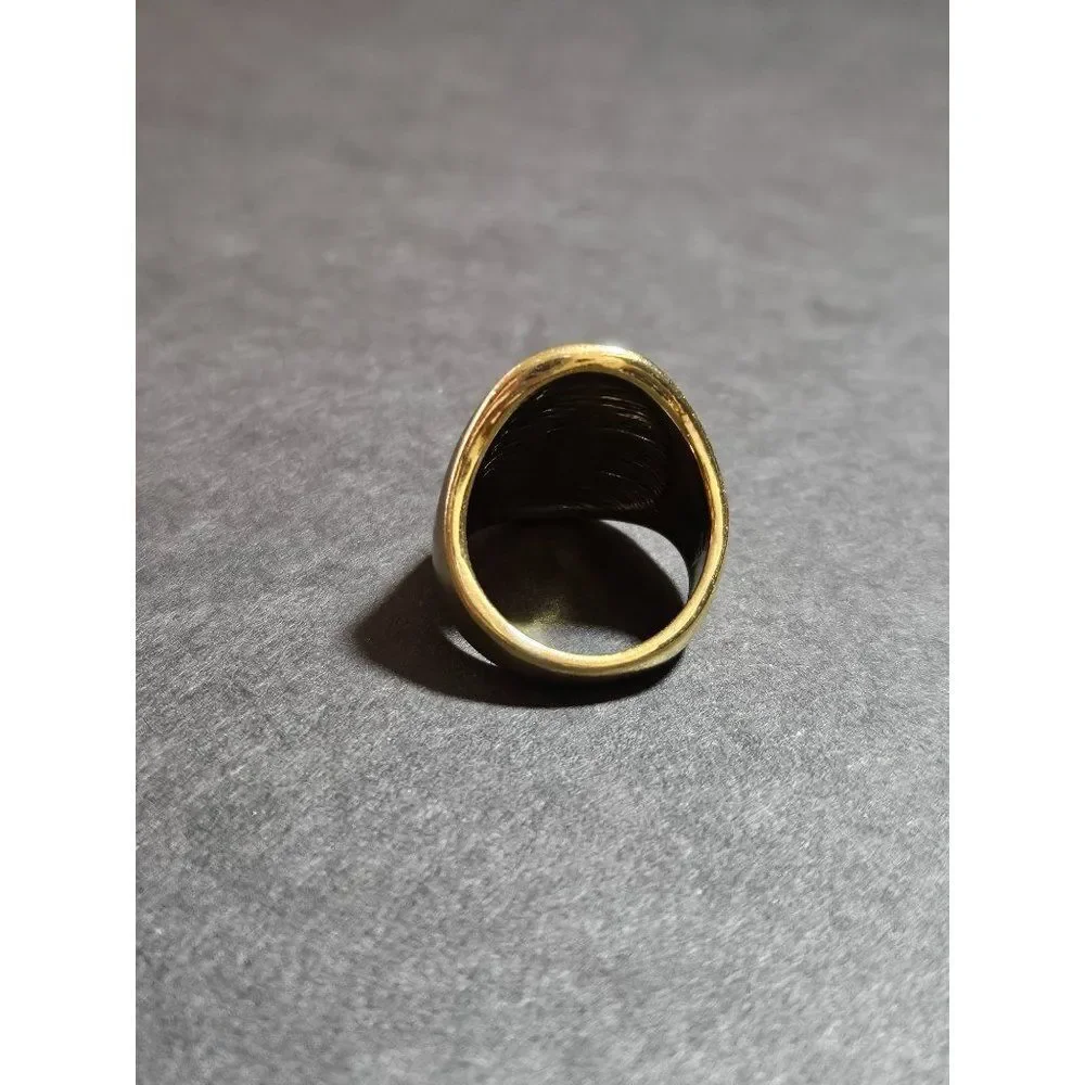 Gold tone orange cat's eye ring Size 7.5